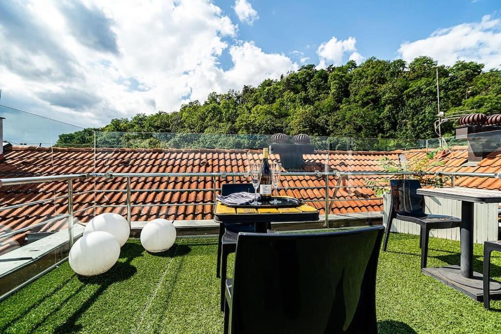 Magic With Terrace Apartment Prague