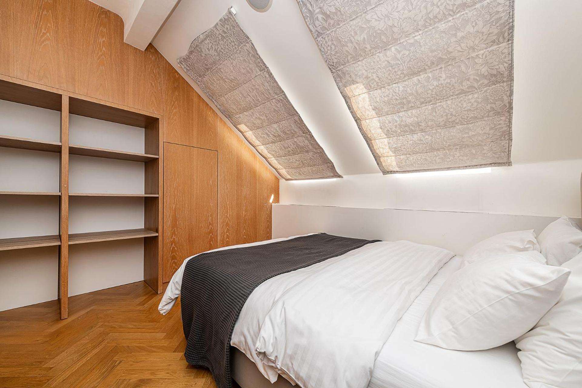 Magic With Terrace Apartment *