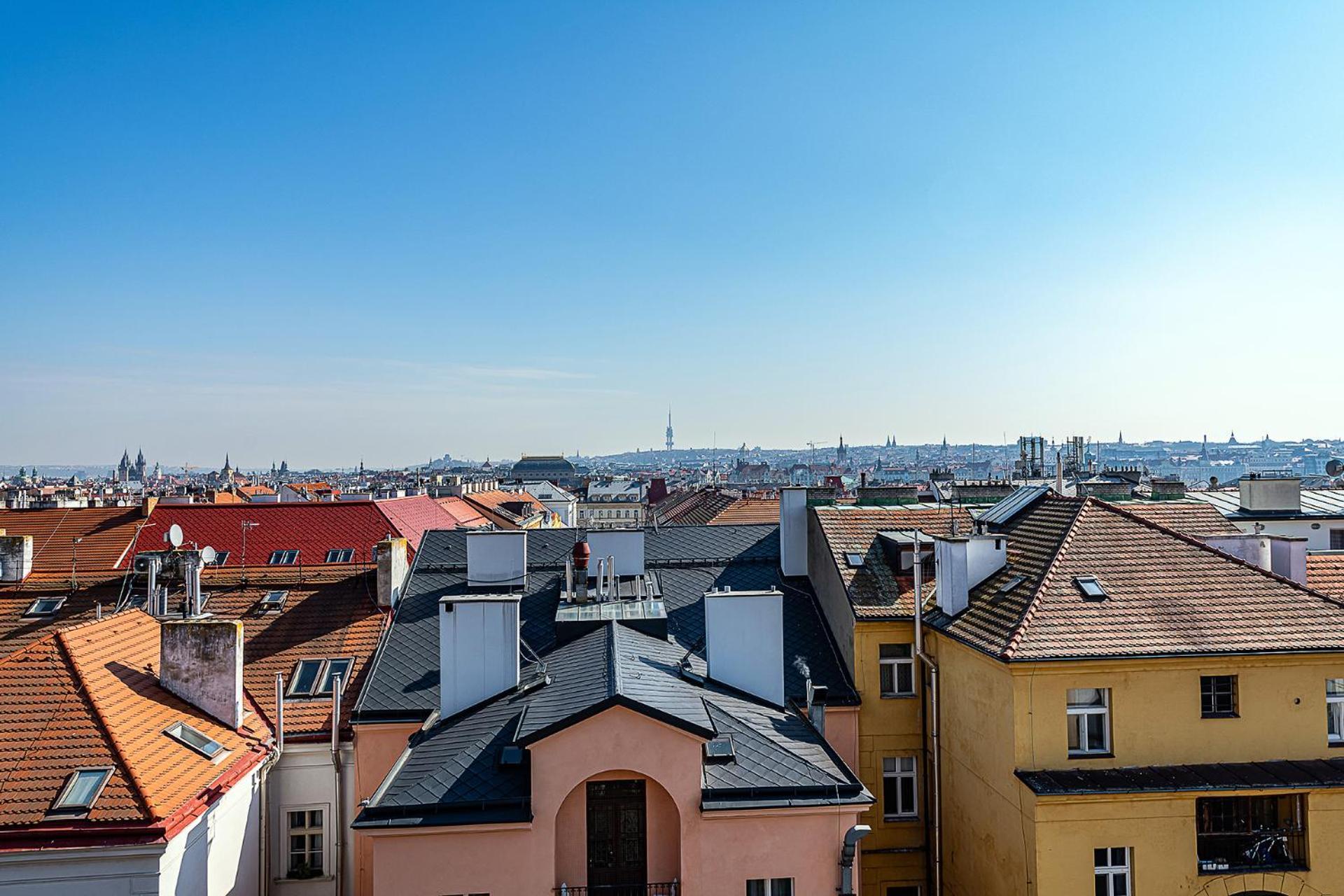 Magic With Terrace Apartment